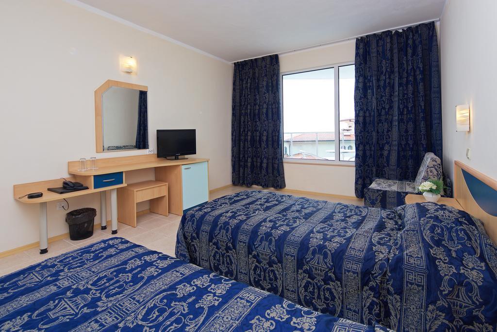Blue Bay Hotel Sunny Beach Room photo
